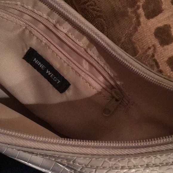 Purse - Picture 4 of 4